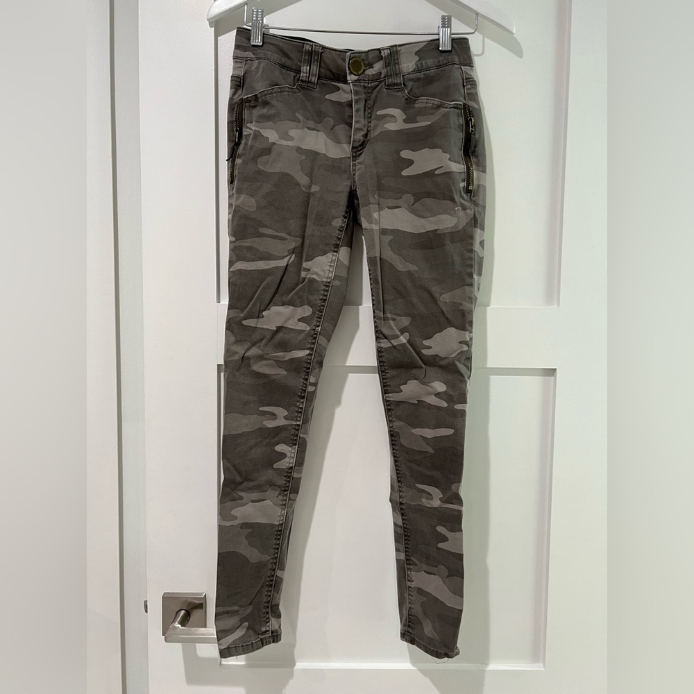 DEMOCRACY Ab technology faded wash camp stretch pants
